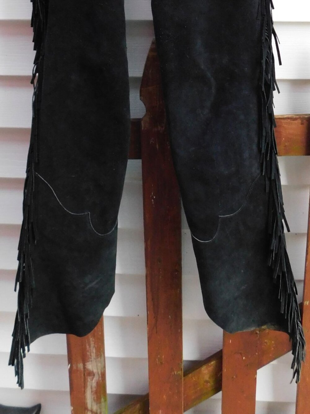 USA Made Black Suede Fringed Leather Western Chaps for Rodeo / Horseback Riding - Picture 2 of 8